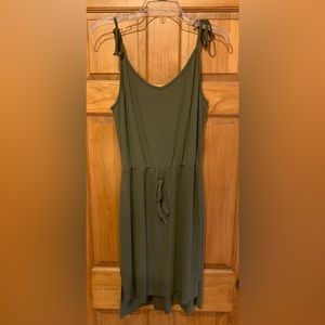 Small Shoulder Tie Dress